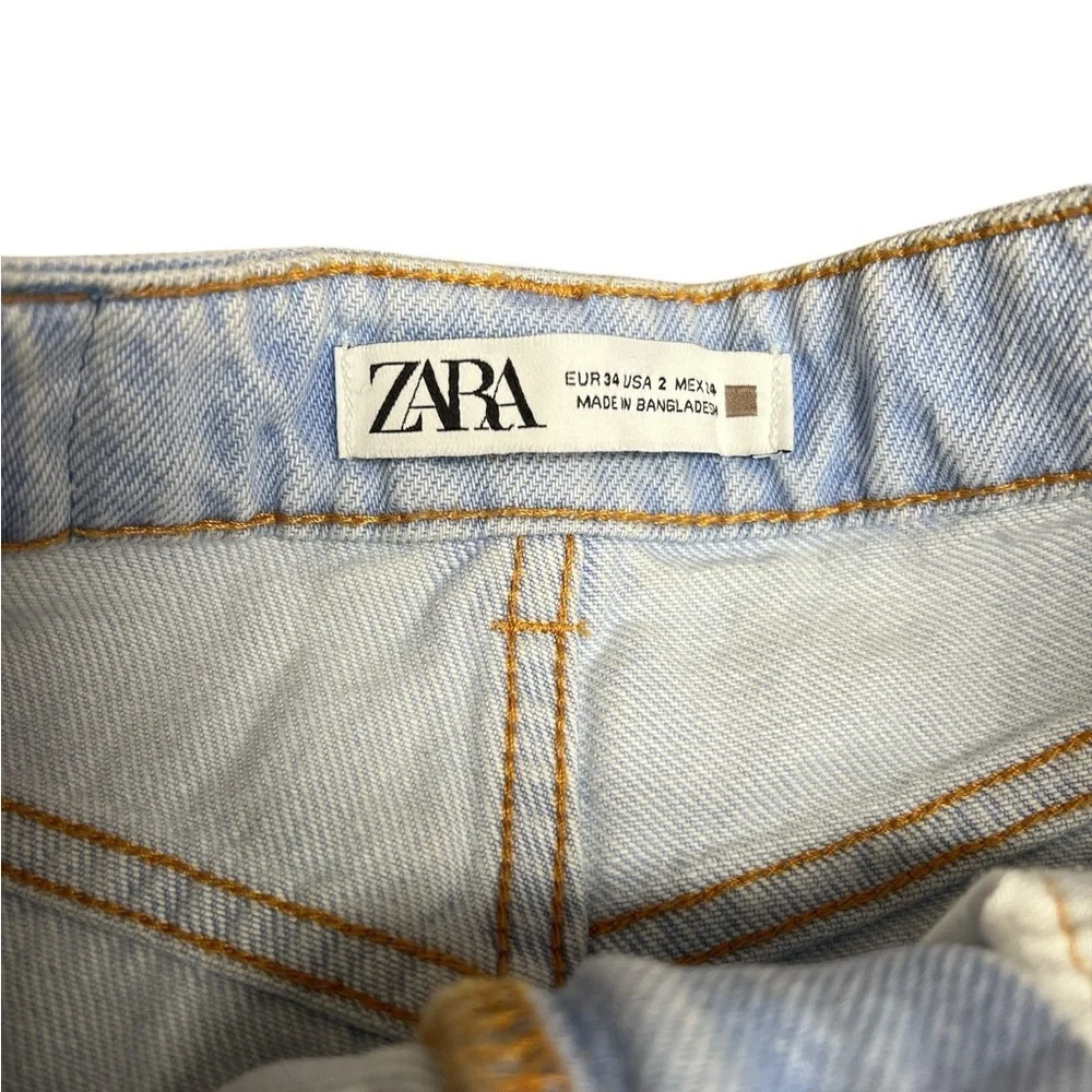 Zara light wash cut off high waisted shorts - Picture 2 of 4